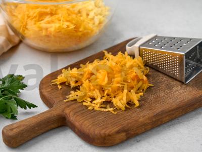 Vegetariškos moliūgų kotletai Žingsnis 2