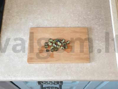 Skrebučiai su šokoladiniu kremu ir mėlynėmis Žingsnis 1