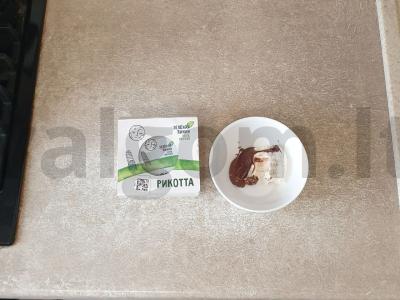 Skrebučiai su šokoladiniu kremu ir mėlynėmis Žingsnis 3