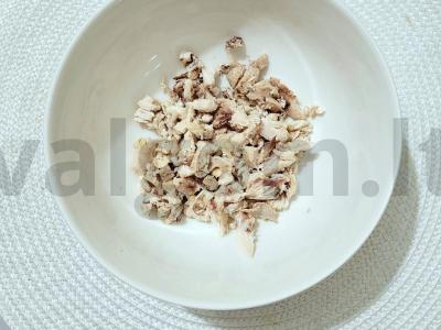 Maistingas salotas su daržovėmis, vištiena ir pupelėmis Žingsnis 1