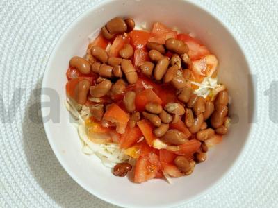 Maistingas salotas su daržovėmis, vištiena ir pupelėmis Žingsnis 4