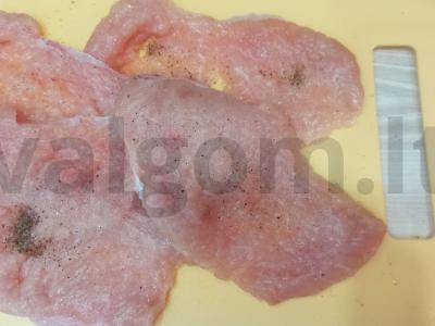 Kalakutienos kotletai vakarienei Žingsnis 1