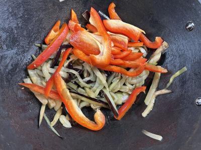 Makaronai su daržovėmis alyvuogių aliejuje Žingsnis 8