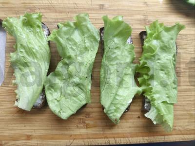 Sumuštiniai su rūkytomis šoninėmis ir džiovintais pomidorais Žingsnis 3