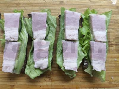 Sumuštiniai su rūkytomis šoninėmis ir džiovintais pomidorais Žingsnis 5