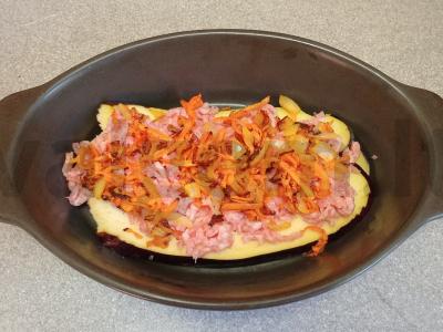 Baklažanų ir kiaulienos faršo apkepas Žingsnis 4