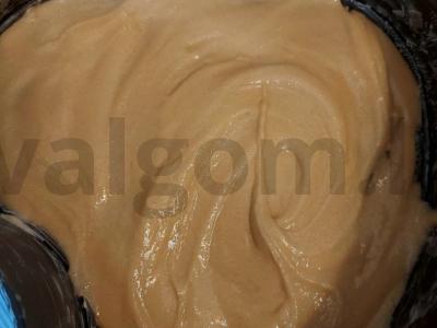 Klasikinė šarlotė su obuoliais Žingsnis 4