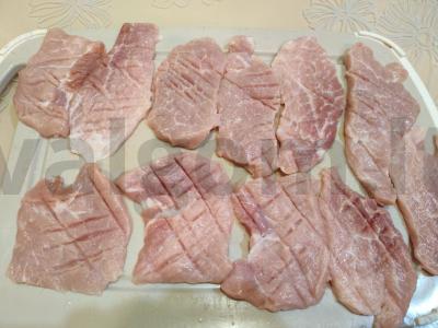 Kiaulienos kepsniai „Sultingi“ Žingsnis 2