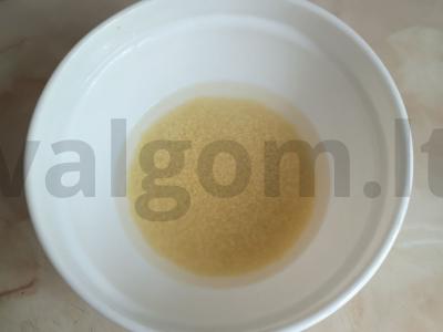 Sūrio blynai su kuskusu Žingsnis 1