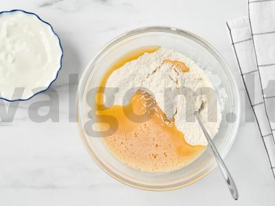 Purūs blynai iš rūgpienio Žingsnis 3