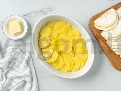 Bulvių, burokėlių ir salierų šaknies apkepas Žingsnis 2