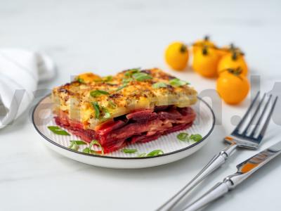 Bulvių, burokėlių ir salierų šaknies apkepas pagrindine nuotrauka