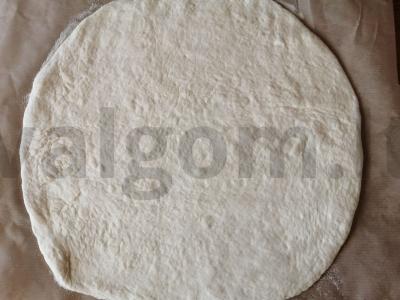 Pica „Asorti“ su grietinėlės-česnako padažu Žingsnis 2