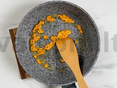 Troškinta kopūstai su mėsa Žingsnis 4