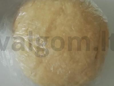 Sūrio pyragėliai su kukurūzų miltais Žingsnis 4