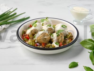 Kalakutų mėsos kukuliai su daržovėmis sūrio-kokoso padaže pagrindine nuotrauka