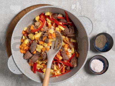 Jautienos troškinys Žingsnis 5