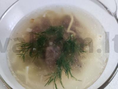 Mėsos sriuba su makaronais pagrindine nuotrauka