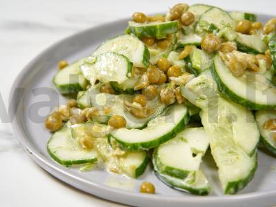 Salotos su agurkais ir žirneliais Žingsnis 6