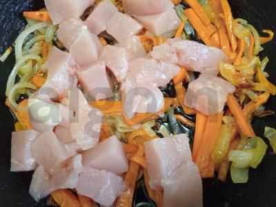 Bulguro plovas su kalakutienos filė Žingsnis 3