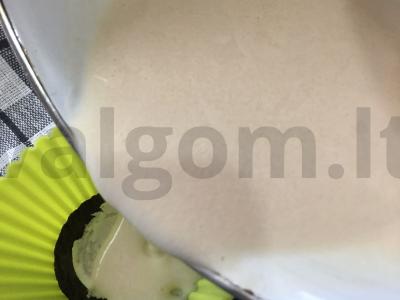 Desertas su sausainiais ant tirpinto pieno Žingsnis 5