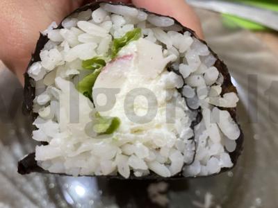 Rulonai su krabų lazdelėmis ir varškės sūriu Žingsnis 6