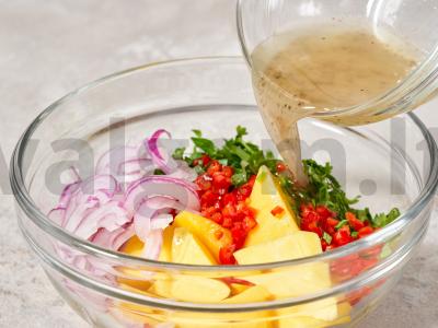 Tailandietiška salotos su mangais ir čili pipirais Žingsnis 4