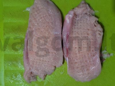 Sultinga vištienos krūtinėlė sūrio apvalkale su ananasu Žingsnis 1