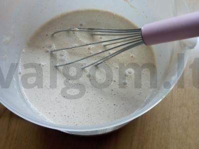 Pankūkos su pienu ir cinamonu Žingsnis 2