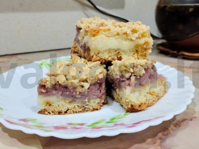 Vanilinis uogų karališkas varškės pyragas pagrindine nuotrauka