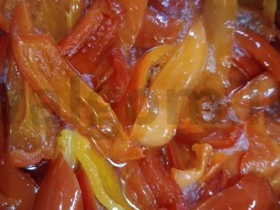 Konservuoti pipirai su pipirų mišiniu Žingsnis 9