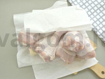 Vištienos blauzdelės česnako-sojų marinate orkaitėje Žingsnis 1