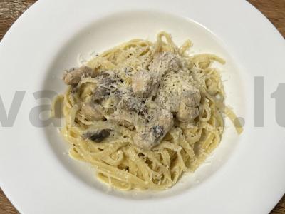 Taliateli su vištiena ir grybais grietinėje per 25 minutes Žingsnis 9