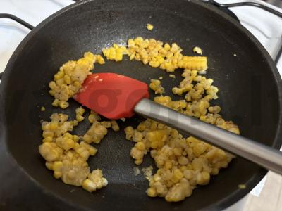 Švelni kukurūza sūrio padaže Žingsnis 4