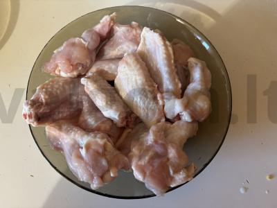 Vištienos sparneliai kaip iš žinomo greito maisto Žingsnis 2