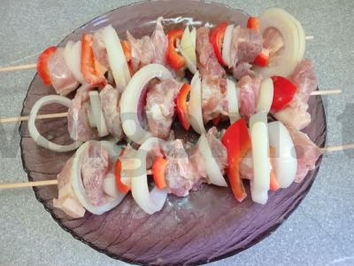 Šašlykai iš kiaulienos garstyčių-medaus marinate Žingsnis 5