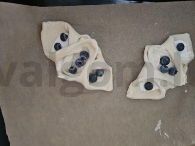 Sūrio ir mėlynių užkandžiai Žingsnis 6