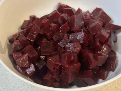 Virti daržovių salotos su silke kubeliais Žingsnis 1