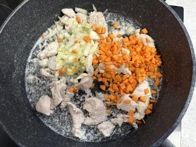 Bulguras su kalakutiena ir daržovėmis Žingsnis 5