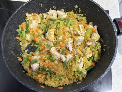 Bulguras su kalakutiena ir daržovėmis Žingsnis 8