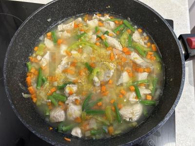 Bulguras su kalakutiena ir daržovėmis Žingsnis 9