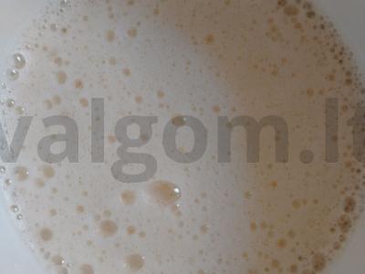 Kepiniai sotūs blynai su vištienos kumpiu ir sūriu Žingsnis 2