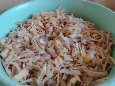 Kepiniai sotūs blynai su vištienos kumpiu ir sūriu Žingsnis 4