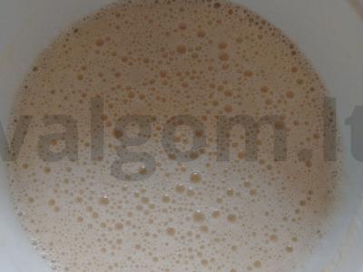 Kepiniai sotūs blynai su vištienos kumpiu ir sūriu Žingsnis 5