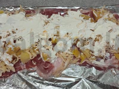 Kiauliena, kepta su ananasais ir sūriu Žingsnis 4