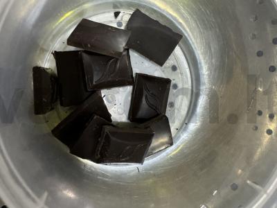 Šokoladinis glaistas tortui Žingsnis 2