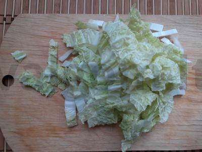 Salotos su Pekino kopūstu, korėjietiška morkomis ir žaliu svogūnu Žingsnis 2