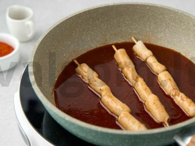 Šašlykai su tokpokkiais aštriame padaže Žingsnis 4