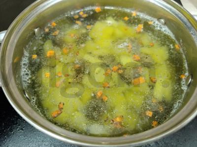 Sriuba su grikių kruopomis ir kepenėlėmis pietums Žingsnis 3