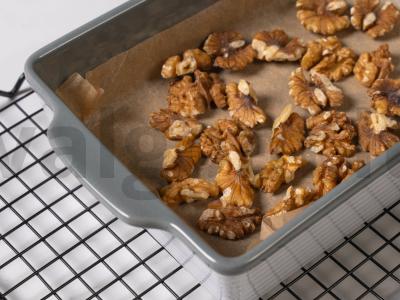 Vitaminų pasta iš džiovintų abrikosų su medumi ir riešutais Žingsnis 2